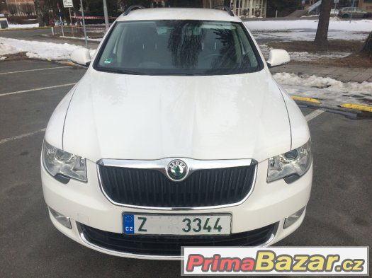 SUPERB COMBI 2,0 TDI /DSG/ NAVIGACE / 2012 / VYHŘ.CEL.SKLO