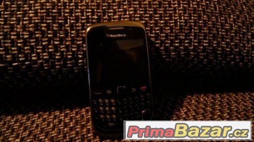 Mobilní telefon BlackBerry Curve 9300