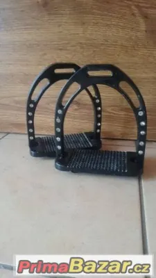 Aluminiové třmeny