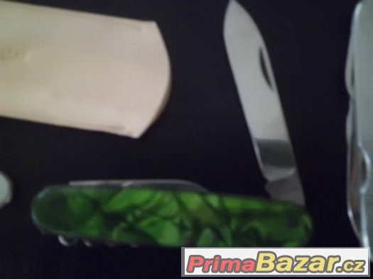 Krásné staré kapesní Nože - MIKOV, SOLINGEN nepoužité Krásné staré kapesní Nože - MIKOV, SOLINGEN nepoužité