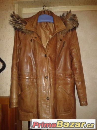 Prodám dámský kožený kabát s odpínací kapucí