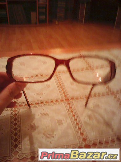 obroučky k dioptrickým brýlím