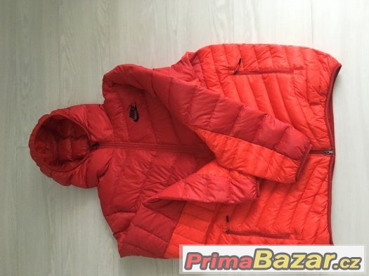 Červená péřová pánská bunda Nike, velikost XL