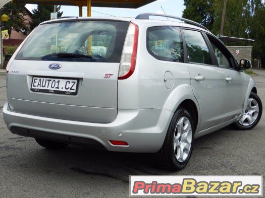 Ford Focus II Combi 2008 1.6i16V 74kW GHIA 1MAJITEL TOP STAV Ford Focus II Combi 2008 1.6i16V 74kW GHIA 1MAJITEL TOP STAV