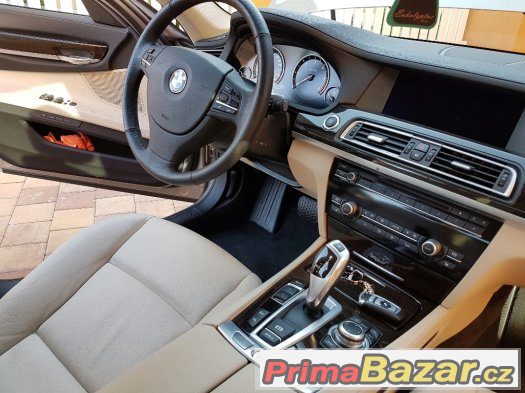 BMW 740 D X DRIVE.