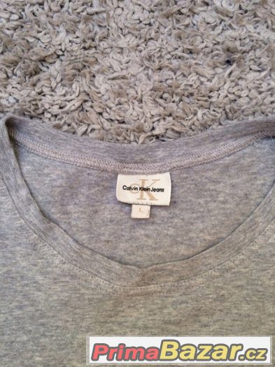 Pánské tričko Calvin Klein vel M Pánské tričko Calvin Klein vel M