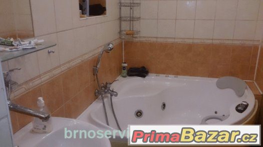 Pronájem vybaveného bytu 1+1 (45 m2) v Žebětíně Pronájem vybaveného bytu 1+1 (45 m2) v Žebětíně