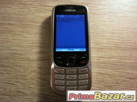 Nokia 6303, stříbrná,klasický tlačítkový tel.,perfektní stav