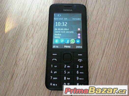 Nokia 208, 1MPx,slot na microSD,klasická tlačítková Nokia.