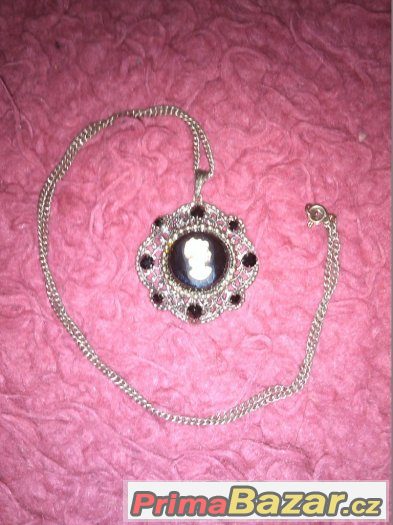 Bižuterie náhrdelník