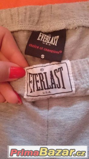 šedé kratasy Everlast