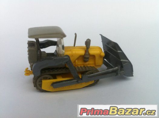 Prodám buldozer URTRAK německý-plastoví Prodám buldozer URTRAK německý-plastoví
