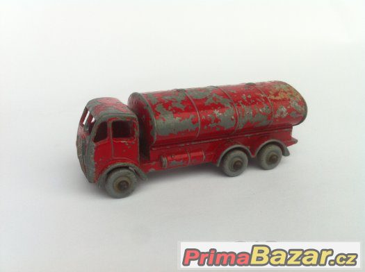 Prodám kovoví model MATCHBOX No.11 Petrol Tanker