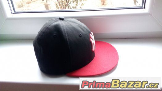 Prodám Snapbacky