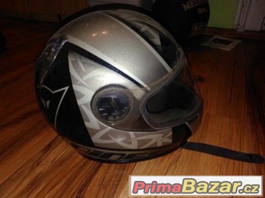 Helma na motorku (Dainese) Helma na motorku (Dainese)