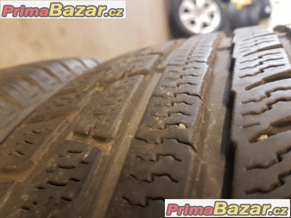 sada alu kola Volkswagen Audi 3D0 s pneu Nokian WR A3 80%  5x112 7.5jx17 et40