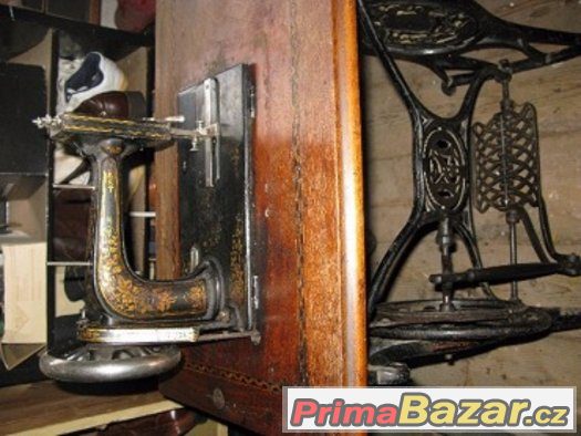 starožitný šicí stroj , německý 19. století