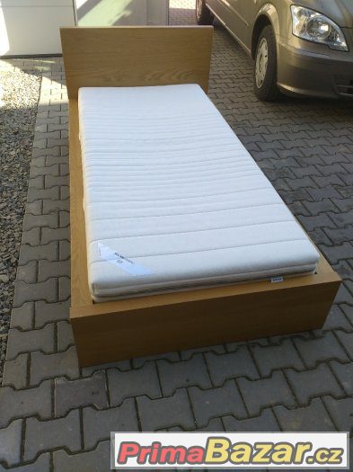 8 x POSTEL IKEA MALM + NOČNÍ STOLEK + LAŤKOVÝ ROŠT + MATRACE