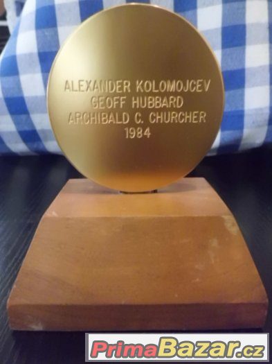 Originál stará silně pozlacená medaile -ALEXANDER KOLOMOJCEV