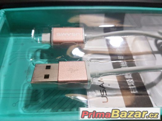 Magnetický nabíjecí a datový kabel s microUSB konektorem.