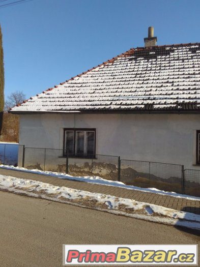 Dům pro rekonstrukci 4+1,+hosp. objekty, 820 m2, RK NE