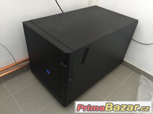 KOMPLET Server IBM x3650 M3 + RACK na kolečkách + UPS + KVM