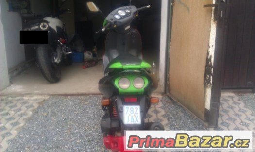 SYM SCOOTER 2T NEMECKA KARTA