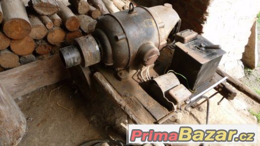 PRAGA,historický stabilní elektromotor PRAGA,historický stabilní elektromotor