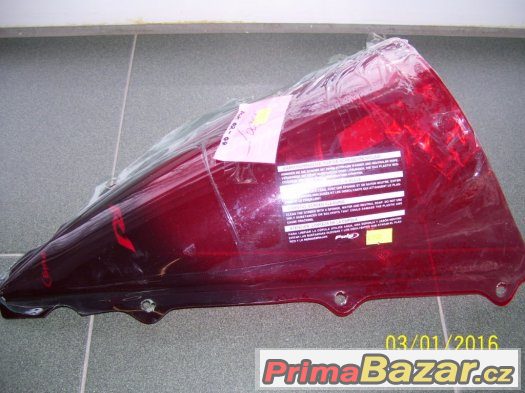 plexi YAMAHA YZF-R1 červené  PUIG plexi R1 02/04