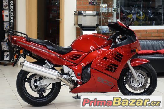 Suzuki RF 900 R Suzuki RF 900 R