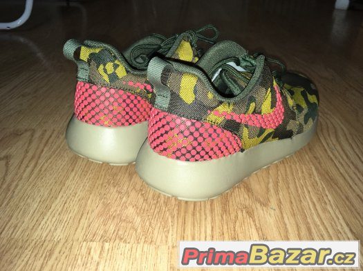 Nike Roshe Run One Plus Camo (EUR 37,5)