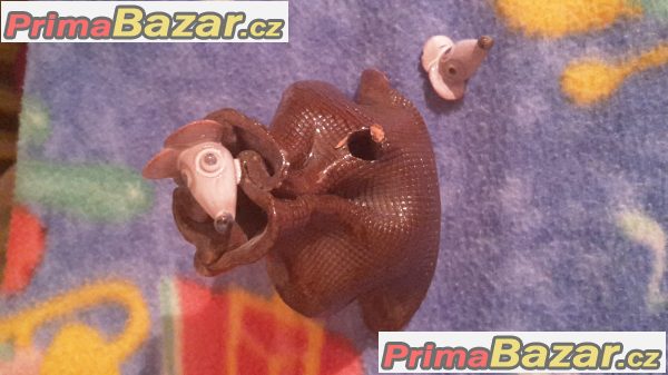 prodám různé věci- náčiní do kuchyně apod. prodám různé věci- náčiní do kuchyně apod.