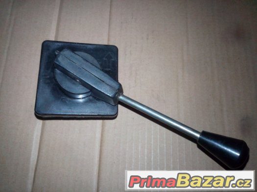Přepínač směru jízdy vpřed - neutrál - vzad Přepínač směru jízdy vpřed - neutrál - vzad