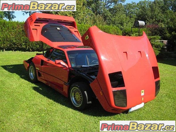 FERRARI F40 REPLIKA