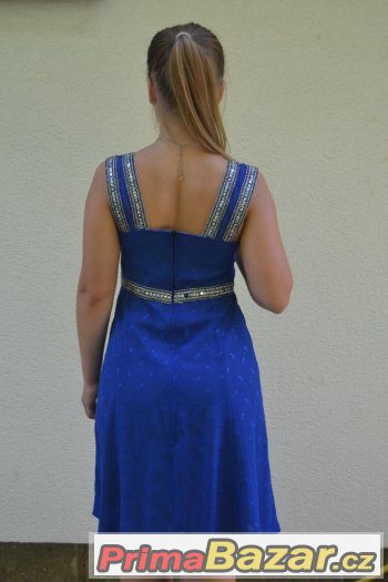plesové modré šaty