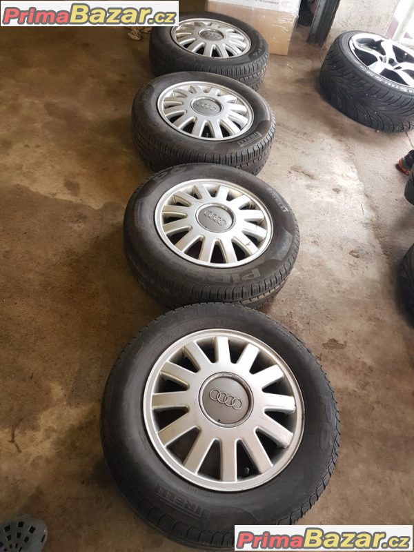 sada alu kola Audi s pneu letni 8L0601025 5x100 6jx15 et38