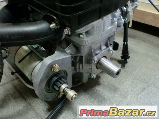 Motor 2 takt nový arctic cat pohon lodě centrála čerpadlo Motor 2 takt nový arctic cat pohon lodě centrála čerpadlo