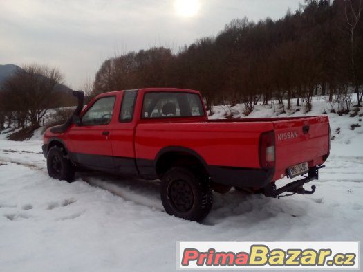 4x4 NISSAN NAVARA KING CAB D22 2.5 TDi EKO PLACENO TK PLATNÁ