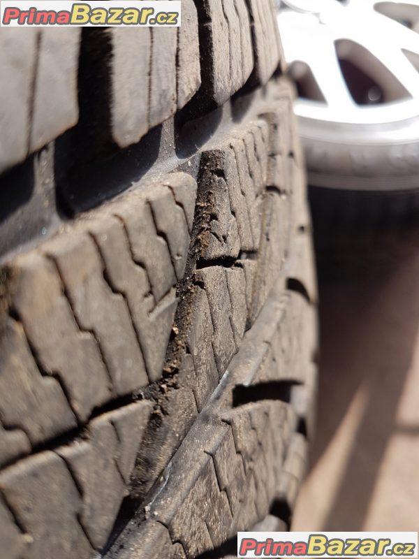 sada alu kola Dezent T007 5x114.3 7.5jx17 et38 pneu Gislaved 235/65 r17 108h sada alu kola Dezent T007 5x114.3 7.5jx17 et38 pneu Gislaved 235/65 r17 108h