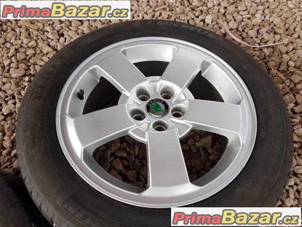 sada alu kola ŠKODA 1U0601025m s pneu Michelin 5x100 6.5jx16 et42