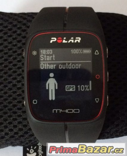 Sportovní smart hodinky POLAR M400