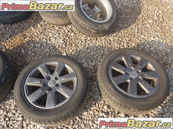 alu kola sada Volkswagen s pneu letni 3C0601025AE 5x112 7jx16 et45