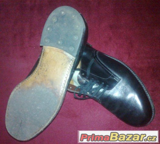 RETRO Pánské celokožené boty z r.1936. Skoro NOVÉ.Cca 41 RETRO Pánské celokožené boty z r.1936. Skoro NOVÉ.Cca 41