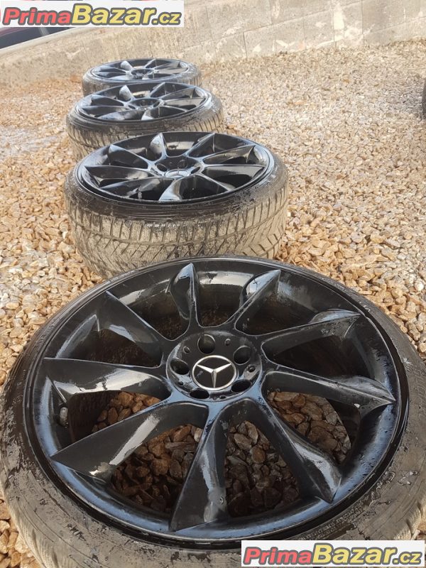 sada alu kola Mercedes Audi se zanovni pneu dot3916 Černý lak  5x112 2x 9jx20 et35