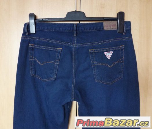 LUXUSNÍ ZNAČKOVÉ RIFLE / DŽÍNY zn. GUESS JEANS vel. 32 / L