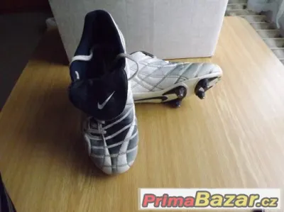 Kopačky Nike vel. 42