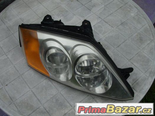 Pravé přední světlo Hyundai Coupe GK 2002-05 Pravé přední světlo Hyundai Coupe GK 2002-05