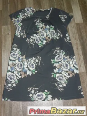 Dívčí šatičky zn ZARA vel. 152
