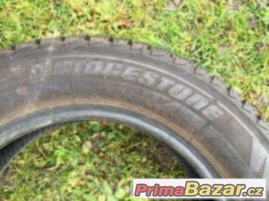 PRODÁM ZIMNÍ PNEU BRIDGESTONE 165/70/14