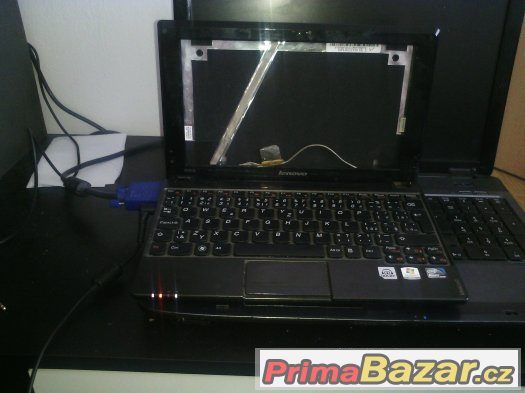 prodam netbook LENOVO S10-3 na doplněni displeje  FUNKCNI